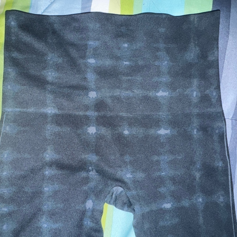 Spanx Look at Me Know Black Gray Leggings Sample Size - Picture 5 of 6